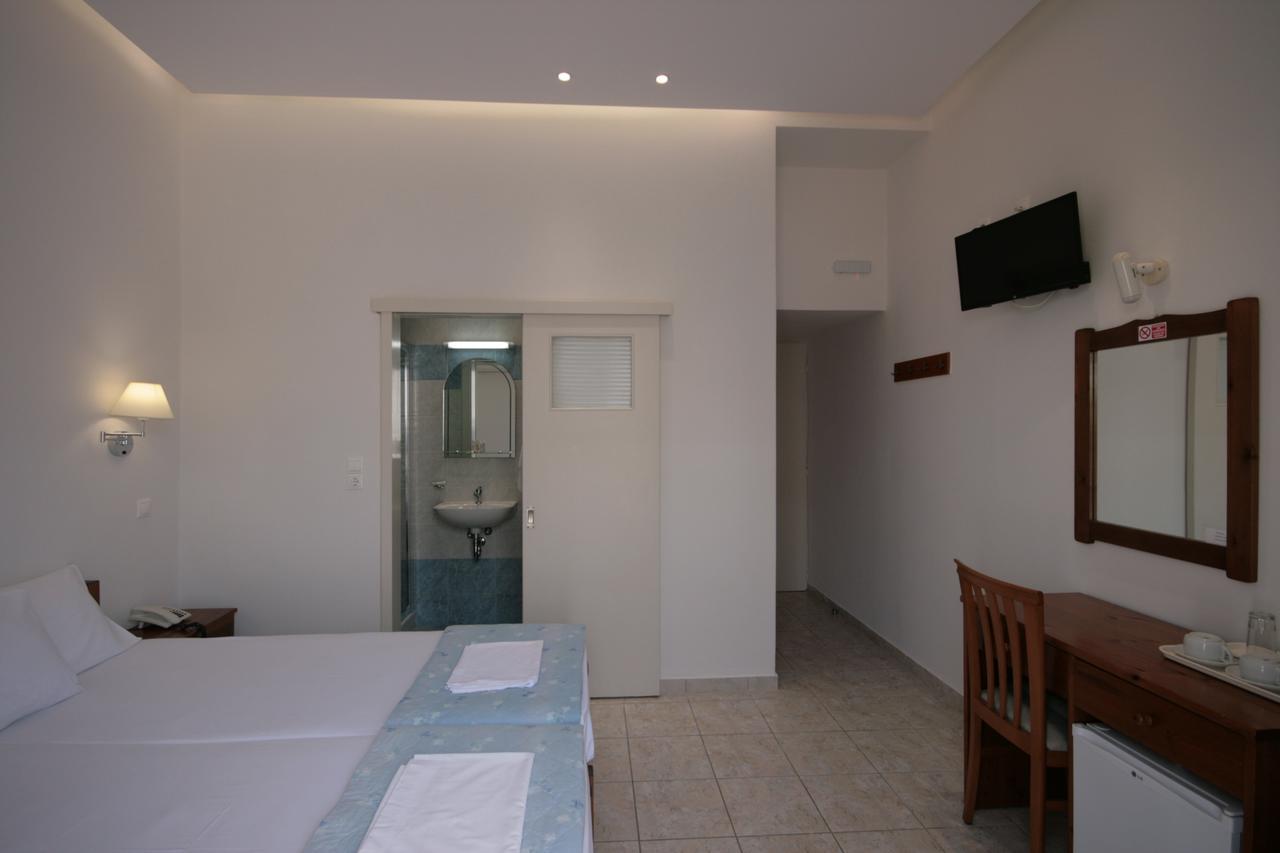 Hotel Zeus Naxos City Exterior photo