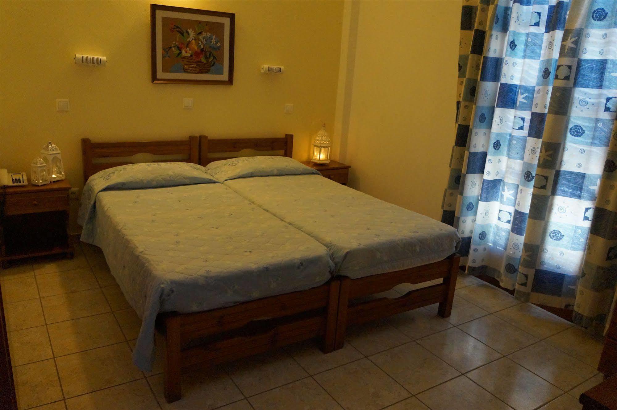 Hotel Zeus Naxos City Exterior photo